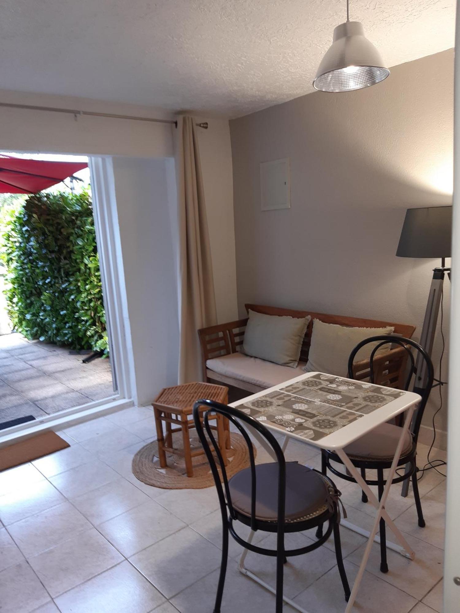 La Ferme De Manon Apartment Montferrat  Ngoại thất bức ảnh